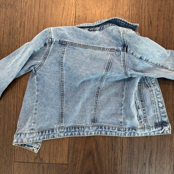 Little Bipsy denim jacket 2t-3t - Picture 2 of 3